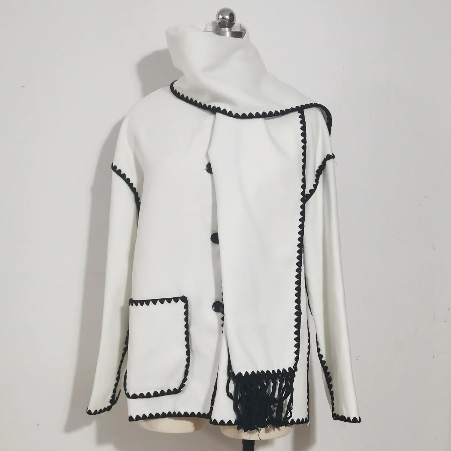 Women's Thick Woolen Coat with Scarf