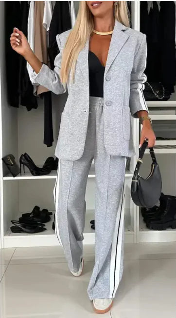 Women's Seasonal Elegance Lapel Suit