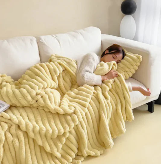 Soft Wind Bubble Velvet Blanket